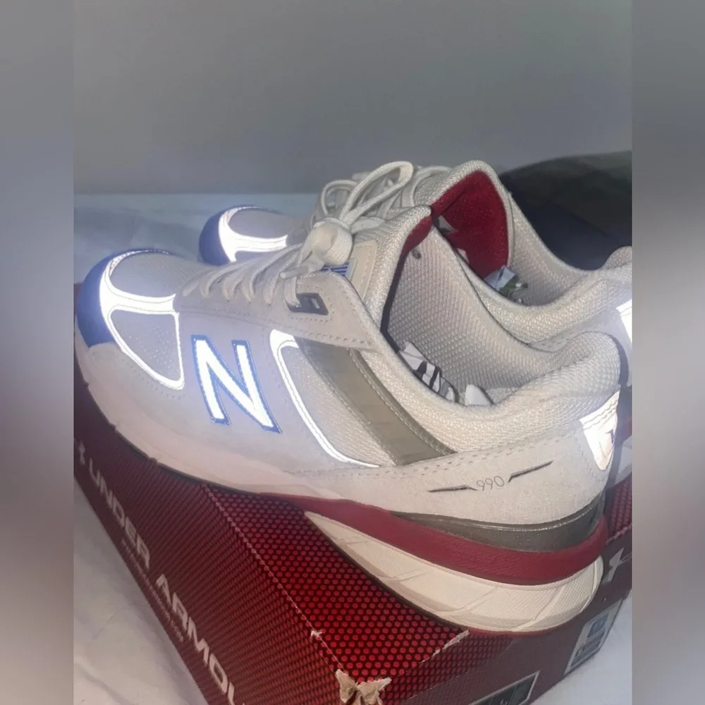 New balance 990v5 - Picture 1 of 3